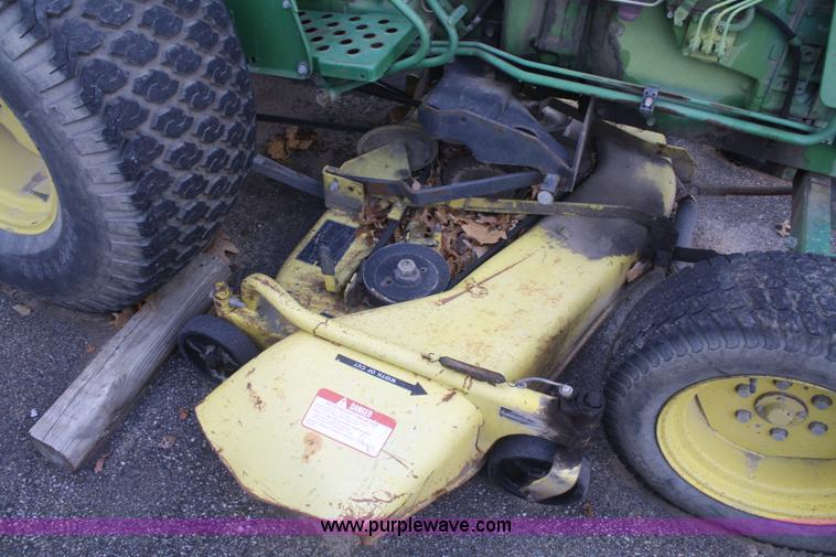 image for item F2701 John Deere 950 utility tractor