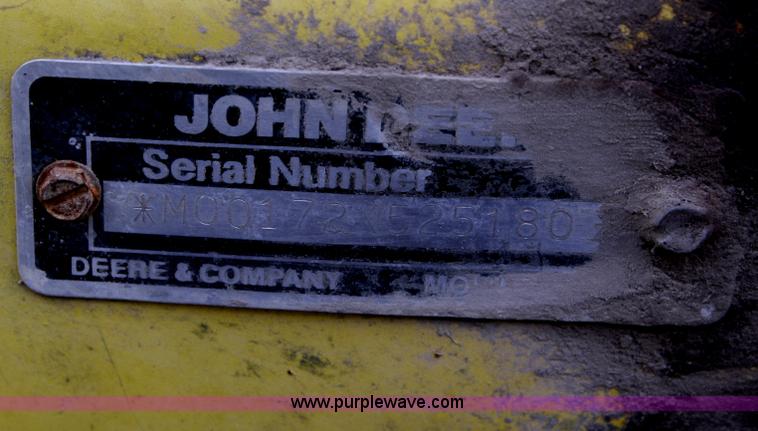 image for item F2701 John Deere 950 utility tractor