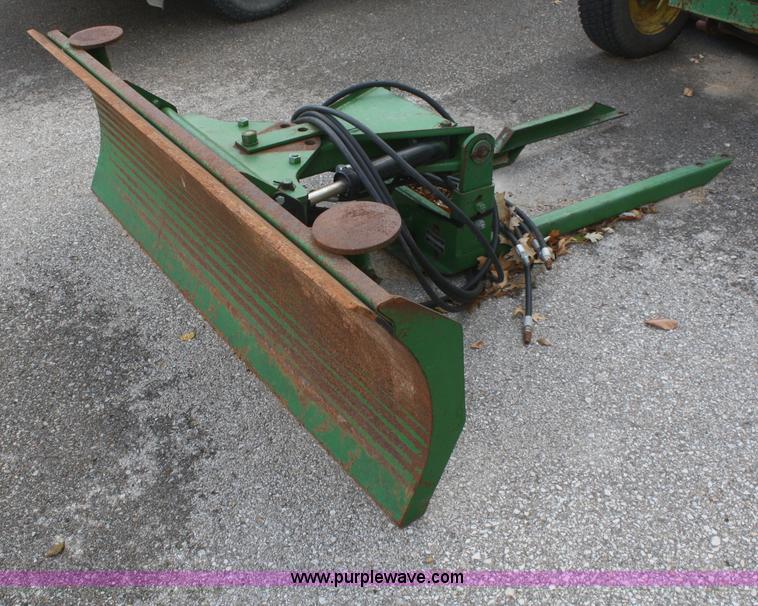 image for item F2701 John Deere 950 utility tractor