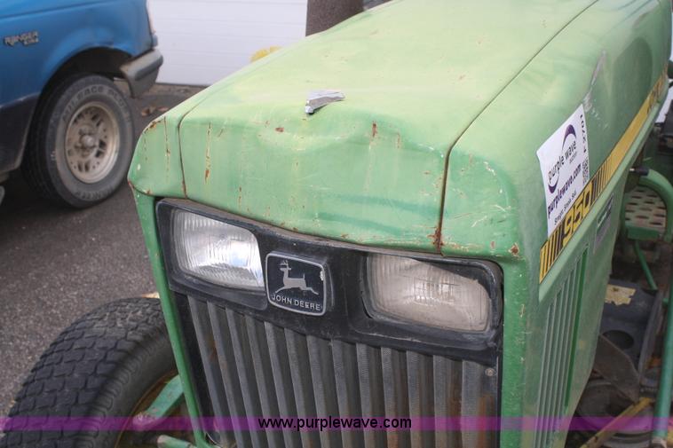 image for item F2701 John Deere 950 utility tractor