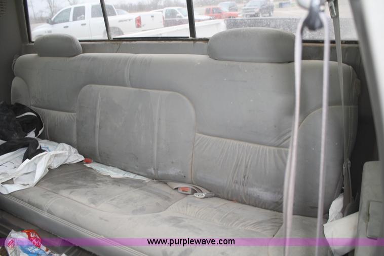 image for item F2705 1998 Chevrolet Silverado K2500 Extended Cab pickup truck