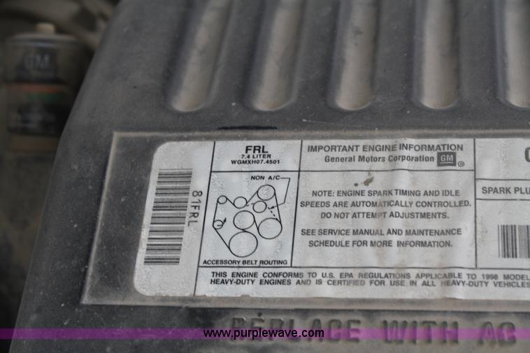 image for item F2705 1998 Chevrolet Silverado K2500 Extended Cab pickup truck