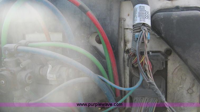 image for item F3055 1999 GMC C6500 refrigerated box truck