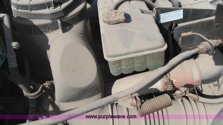 image for item F3055 1999 GMC C6500 refrigerated box truck