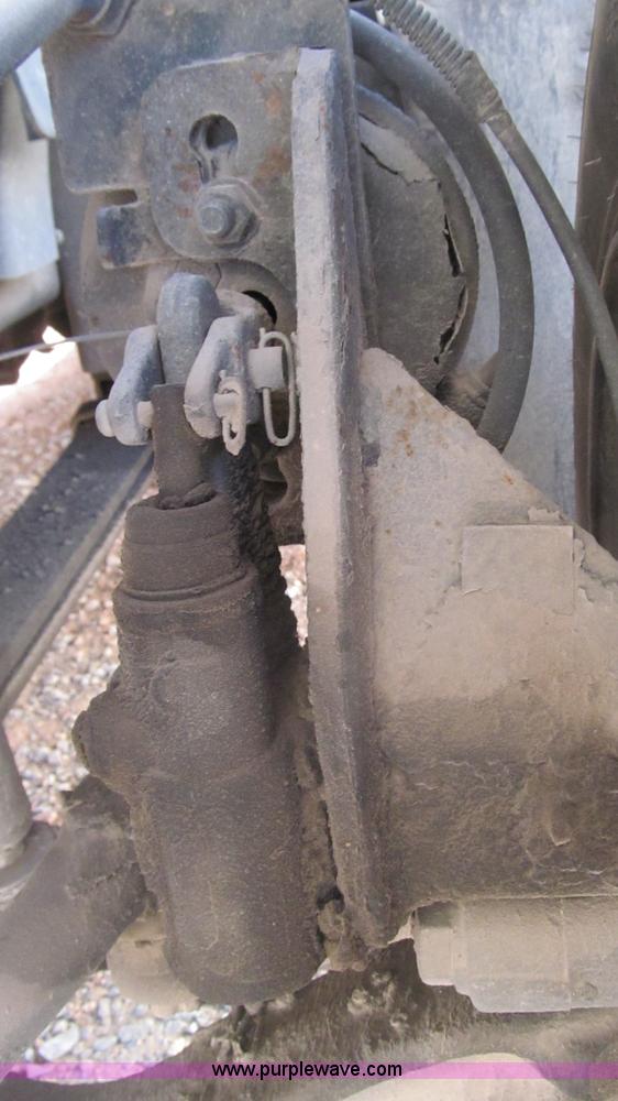 image for item F3055 1999 GMC C6500 refrigerated box truck