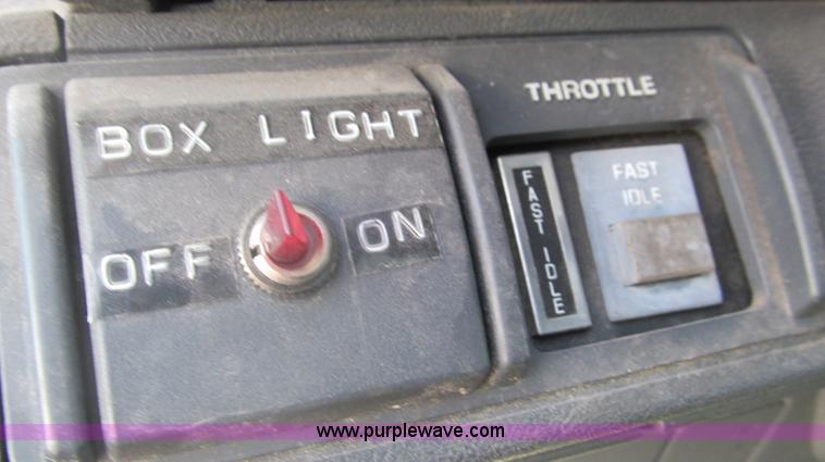 image for item F3055 1999 GMC C6500 refrigerated box truck