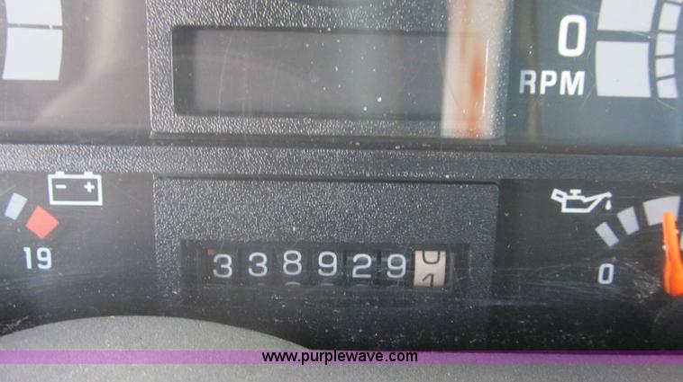 image for item F3055 1999 GMC C6500 refrigerated box truck