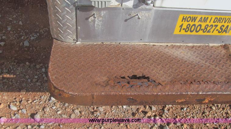 image for item F3055 1999 GMC C6500 refrigerated box truck