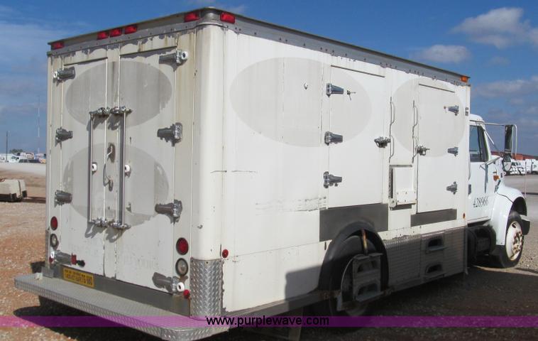 image for item F3056 1998 International 4700 refrigerated box truck