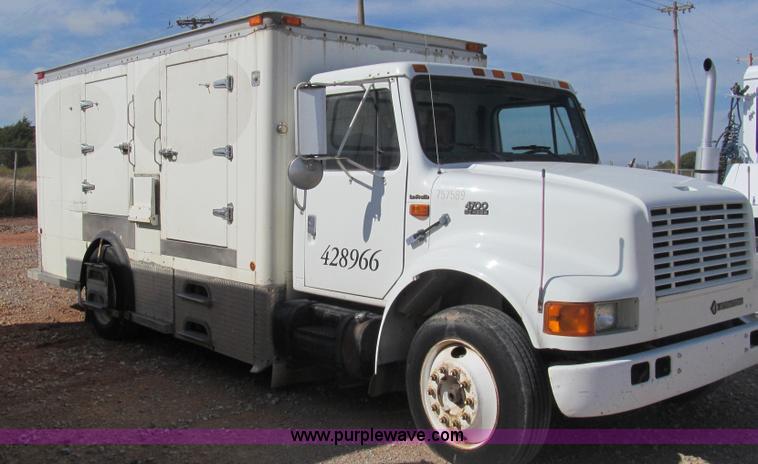 image for item F3056 1998 International 4700 refrigerated box truck
