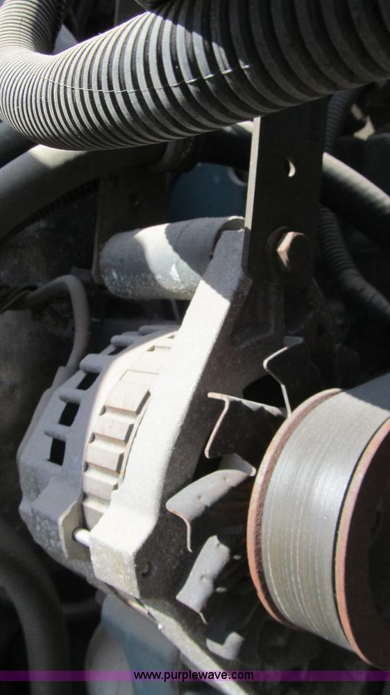 image for item F3056 1998 International 4700 refrigerated box truck