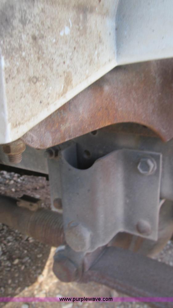 image for item F3056 1998 International 4700 refrigerated box truck