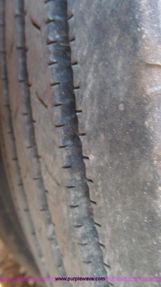 image for item F3056 1998 International 4700 refrigerated box truck