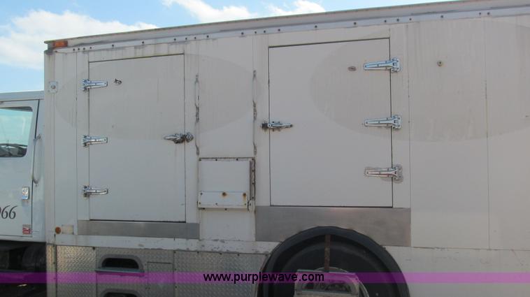 image for item F3056 1998 International 4700 refrigerated box truck