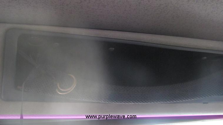 image for item F3056 1998 International 4700 refrigerated box truck