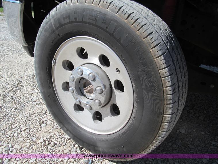 image for item F3062 2006 Ford F250 Lariat Super Duty FX4 SuperCab pickup truck