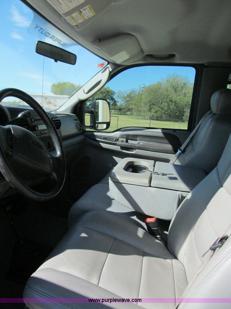 image for item F3062 2006 Ford F250 Lariat Super Duty FX4 SuperCab pickup truck