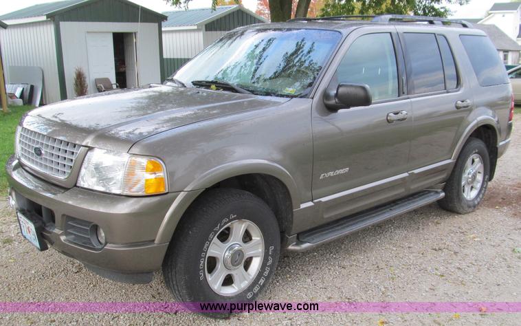 image for item F4613 2002 Ford Explorer Limited SUV