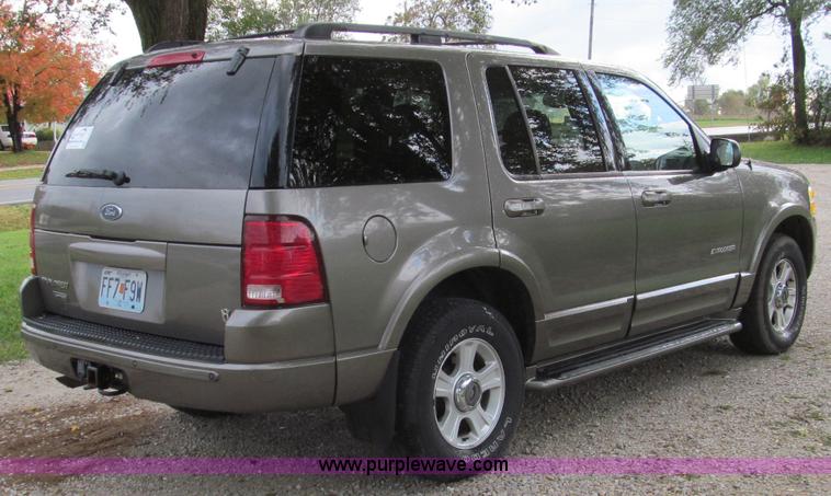 image for item F4613 2002 Ford Explorer Limited SUV