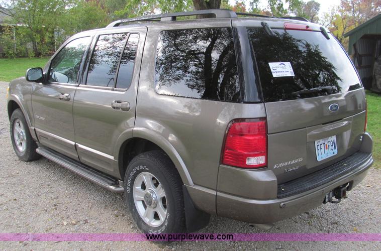 image for item F4613 2002 Ford Explorer Limited SUV
