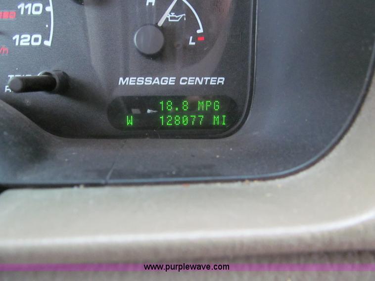 image for item F4613 2002 Ford Explorer Limited SUV