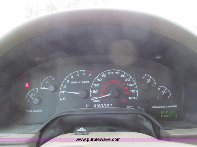 image for item F4613 2002 Ford Explorer Limited SUV