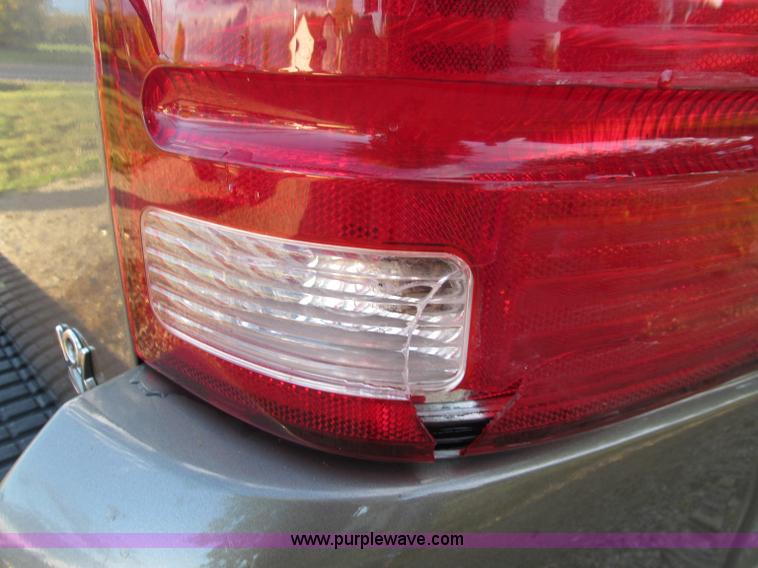 image for item F4613 2002 Ford Explorer Limited SUV