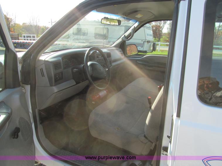 image for item F4632 2000 Ford F250 Super Duty SuperCab pickup truck