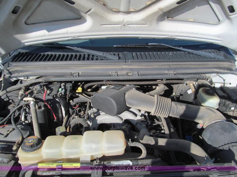 image for item F4632 2000 Ford F250 Super Duty SuperCab pickup truck