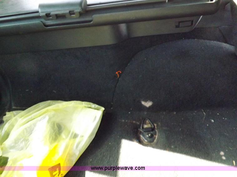 image for item F6210 2000 Chevrolet Blazer LT SUV
