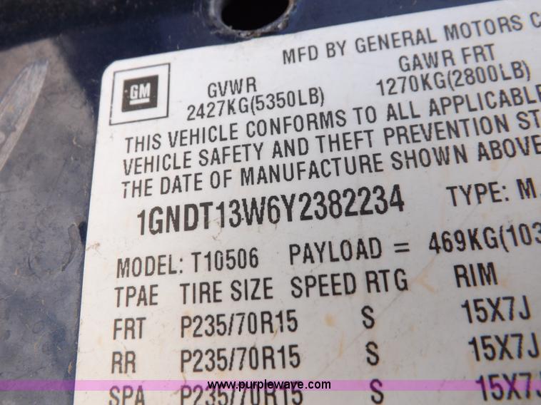 image for item F6210 2000 Chevrolet Blazer LT SUV