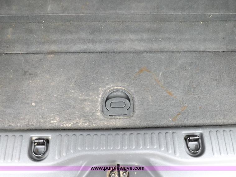image for item F6232 2005 Ford Explorer XLT SUV