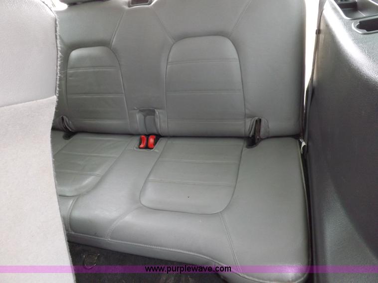 image for item F6232 2005 Ford Explorer XLT SUV