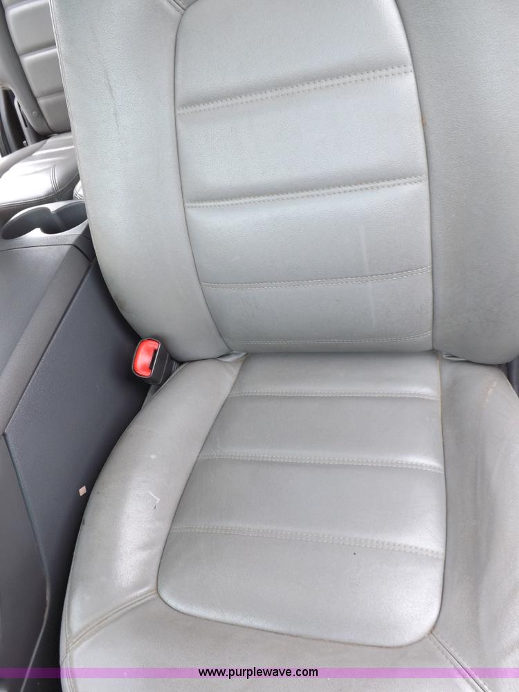 image for item F6232 2005 Ford Explorer XLT SUV