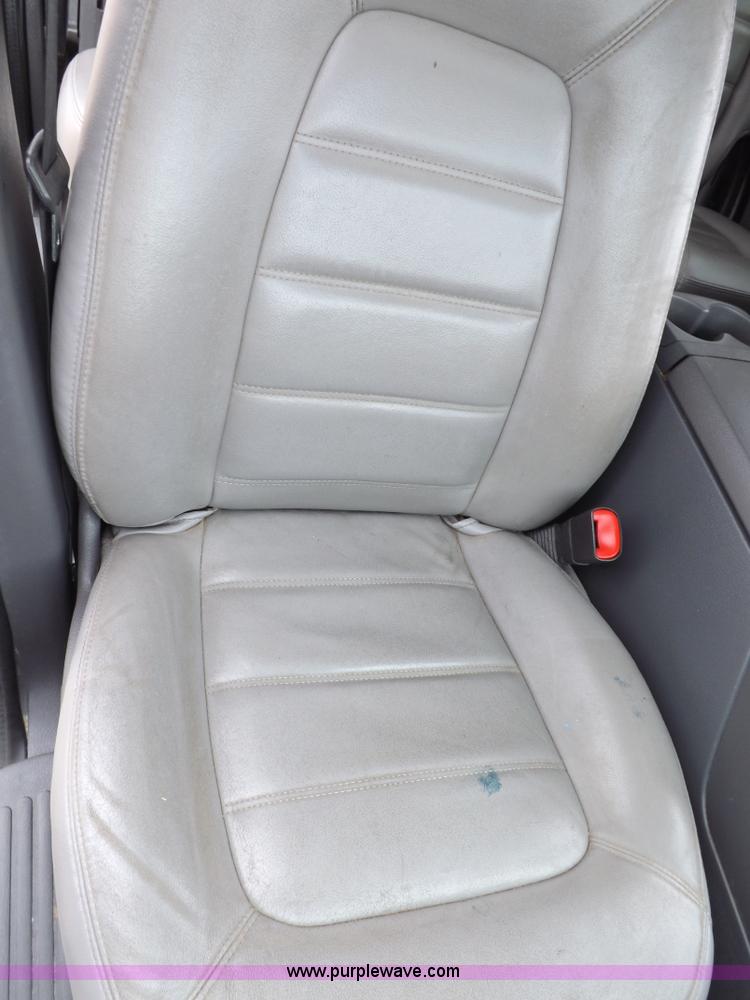 image for item F6232 2005 Ford Explorer XLT SUV