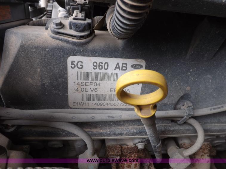 image for item F6232 2005 Ford Explorer XLT SUV