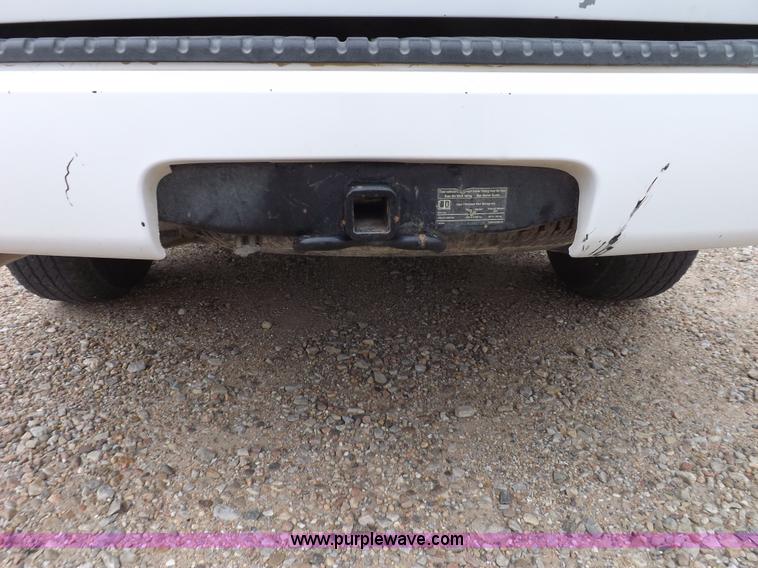 image for item F6232 2005 Ford Explorer XLT SUV