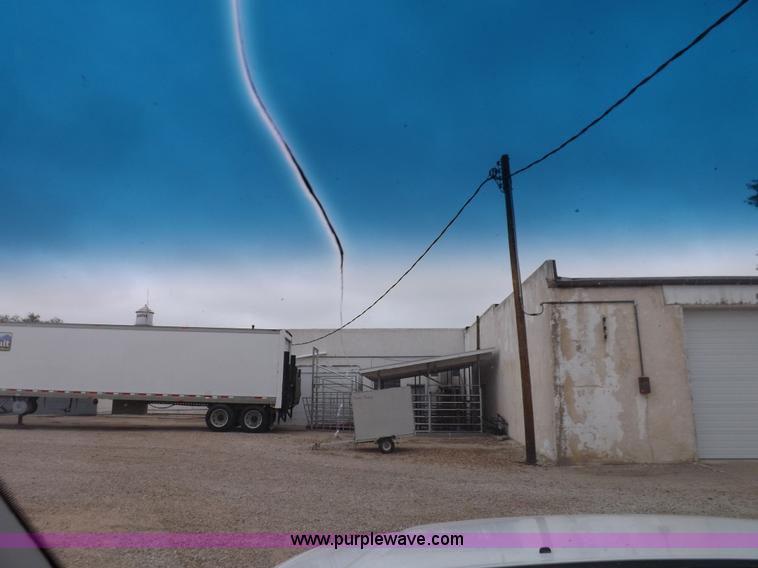 image for item F6232 2005 Ford Explorer XLT SUV