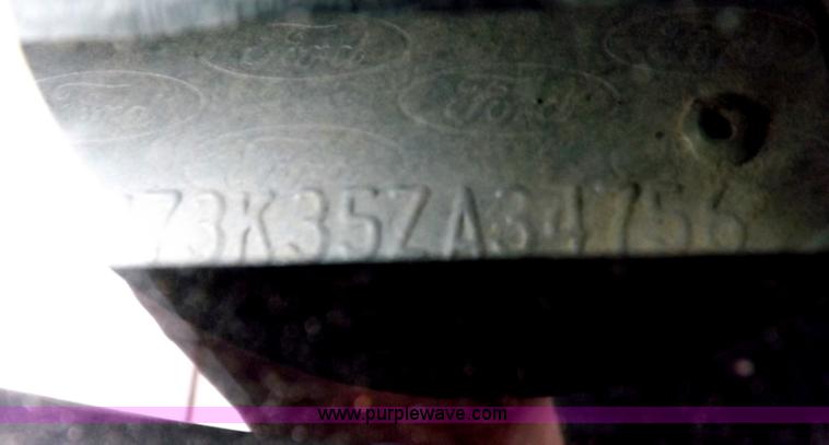 image for item F6232 2005 Ford Explorer XLT SUV