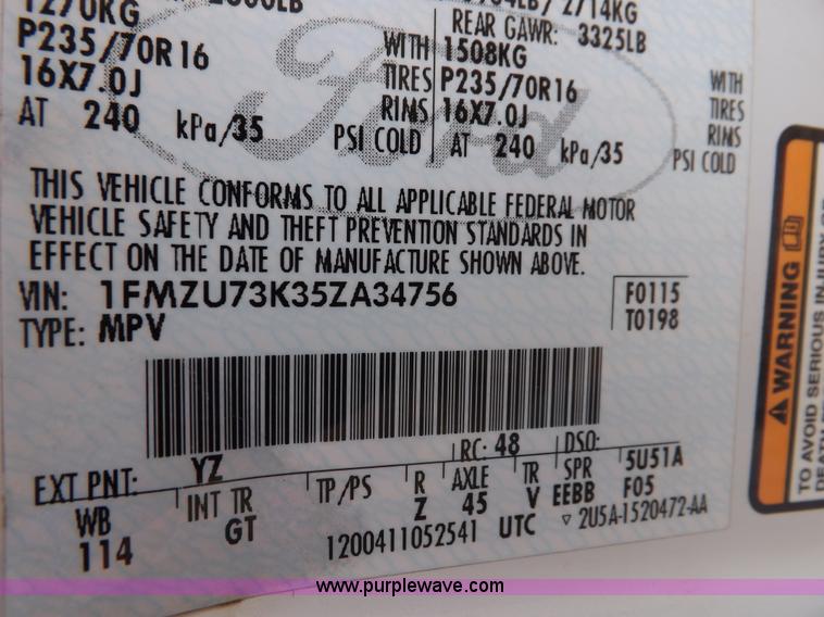 image for item F6232 2005 Ford Explorer XLT SUV