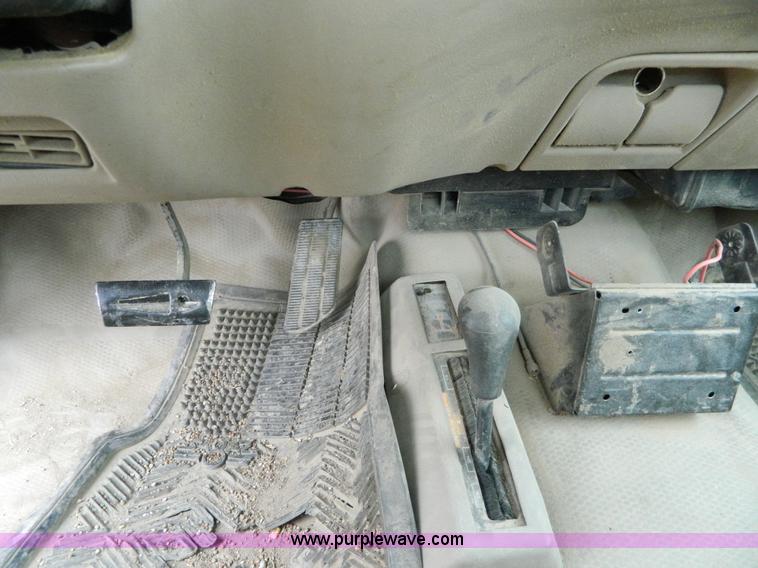 image for item G7560 1998 Chevrolet K2500 pickup truck