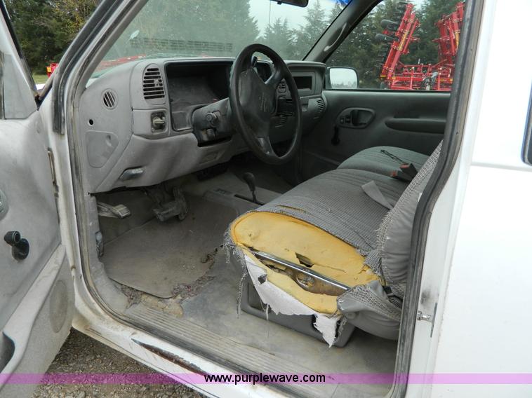 image for item G7561 1997 Chevrolet K2500 Extended Cab pickup truck