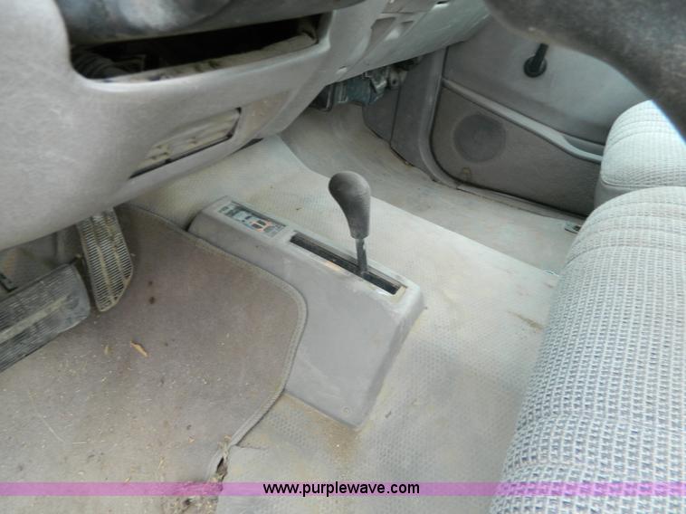 image for item G7561 1997 Chevrolet K2500 Extended Cab pickup truck