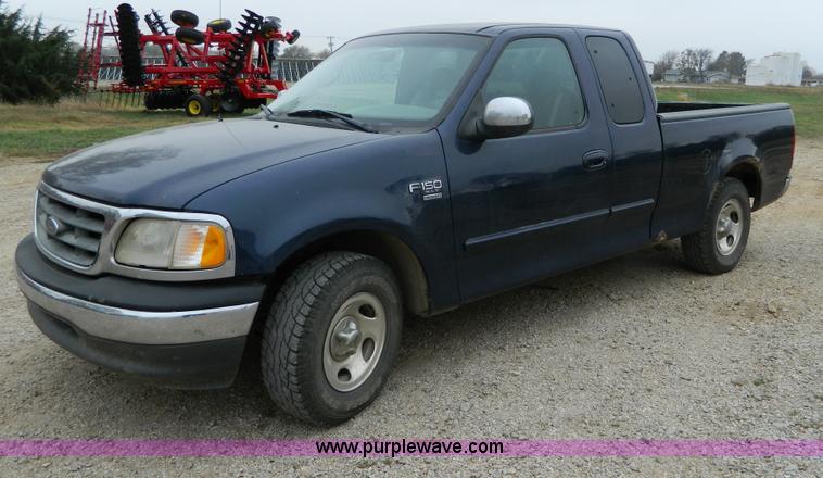 image for item G7562 2002 Ford F150 XLT SuperCab pickup truck