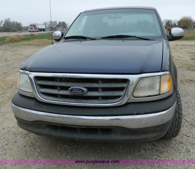 image for item G7562 2002 Ford F150 XLT SuperCab pickup truck