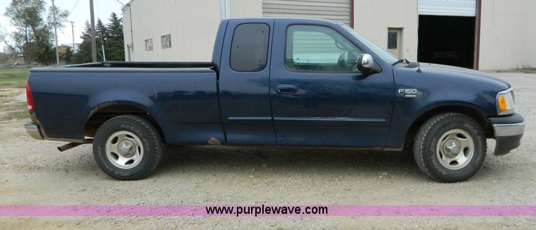 image for item G7562 2002 Ford F150 XLT SuperCab pickup truck