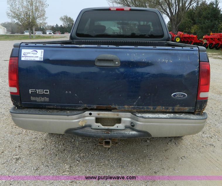 image for item G7562 2002 Ford F150 XLT SuperCab pickup truck