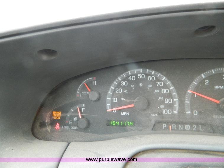 image for item G7562 2002 Ford F150 XLT SuperCab pickup truck