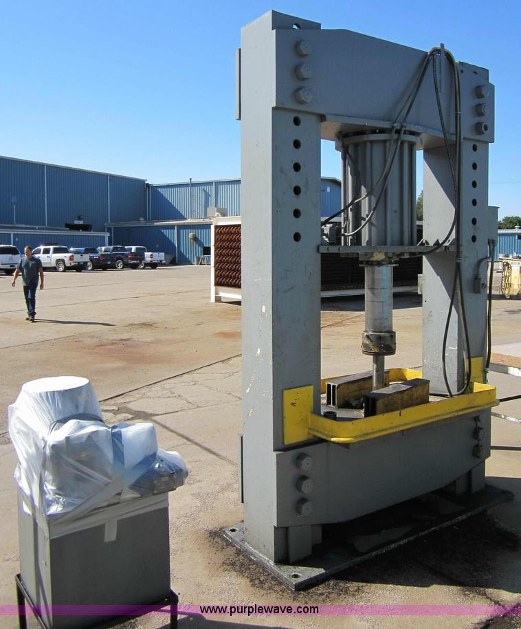 image for item G7566 100 ton vertical press