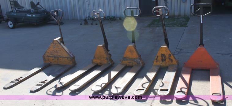 image for item R9902 (5) pallet jacks